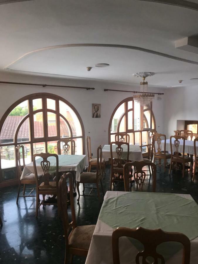 Hostal Ansonea Bera  Εξωτερικό φωτογραφία